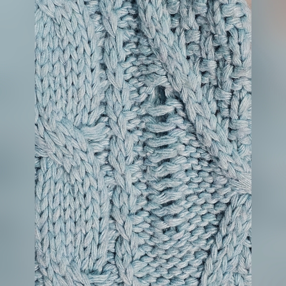 Taylor Swift Purple and Blue Cardigans - Picture 12 of 13